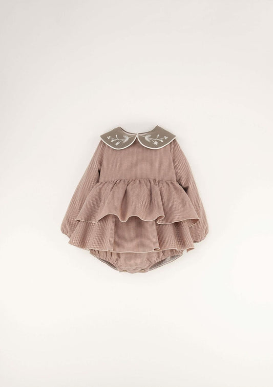 2.1 Pink gingham romper suit with frill-Popelin