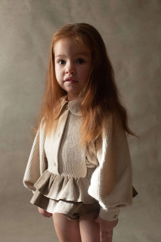 3.4 Taupe romper suit with bib and frill-Popelin