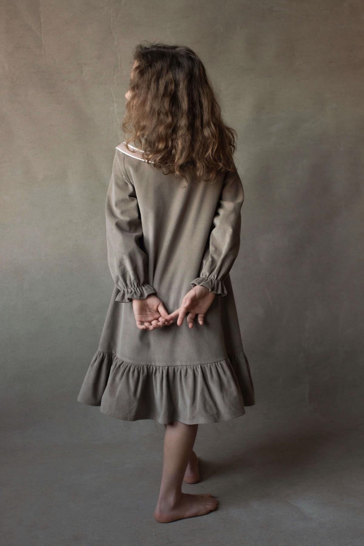 30.3 Taupe dress with double embroidered collar-Popelin
