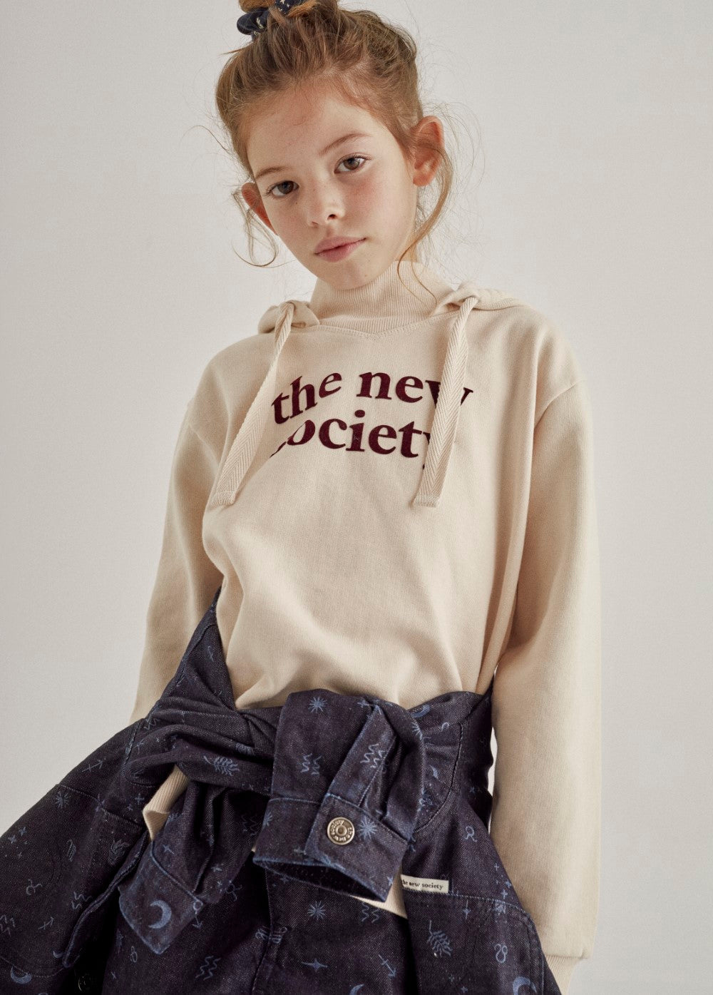LOGO FLOCK HOODIE SAND-The New Society