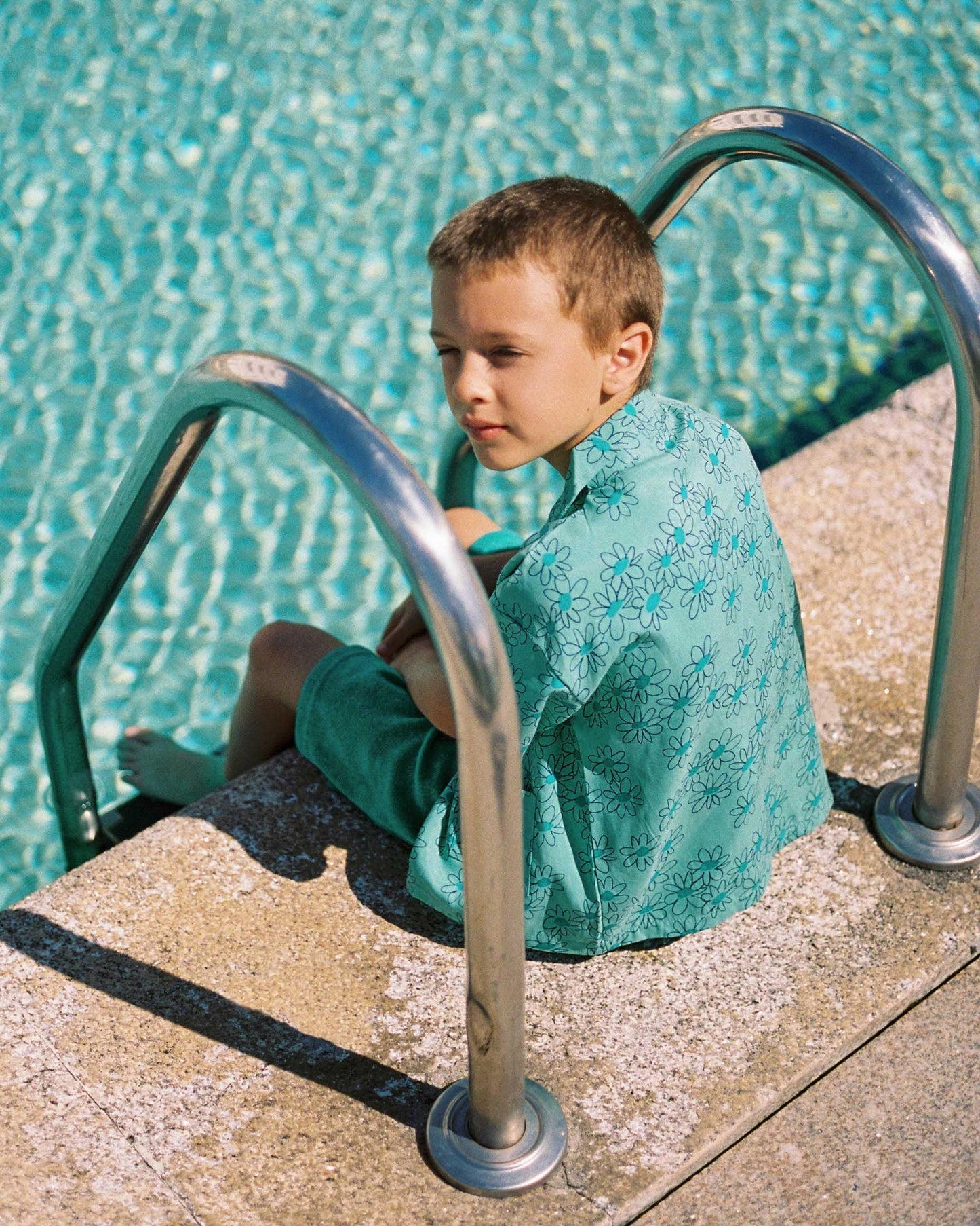 Green Daisies Shirt - The Campamento