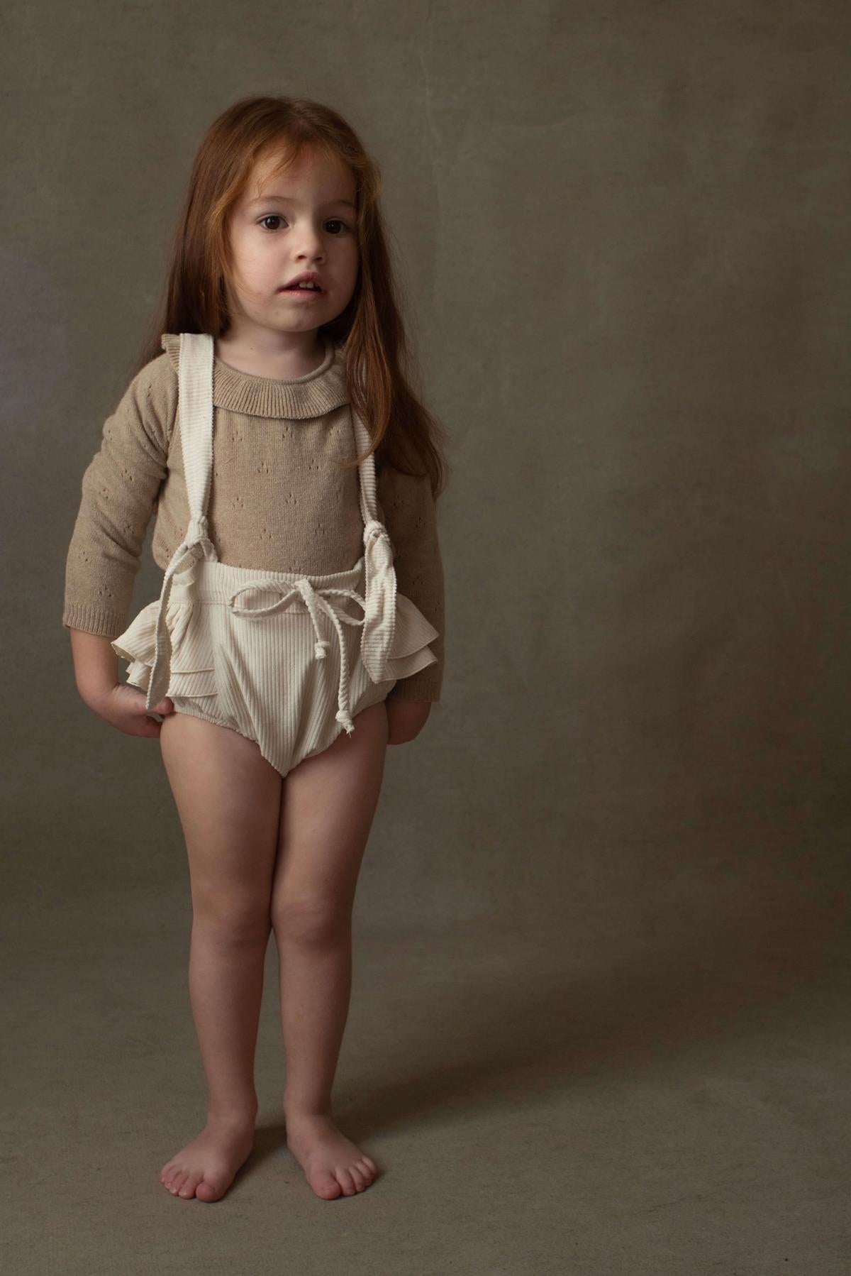 5.2 Beige knitted romper suit with frilled collar-Popelin