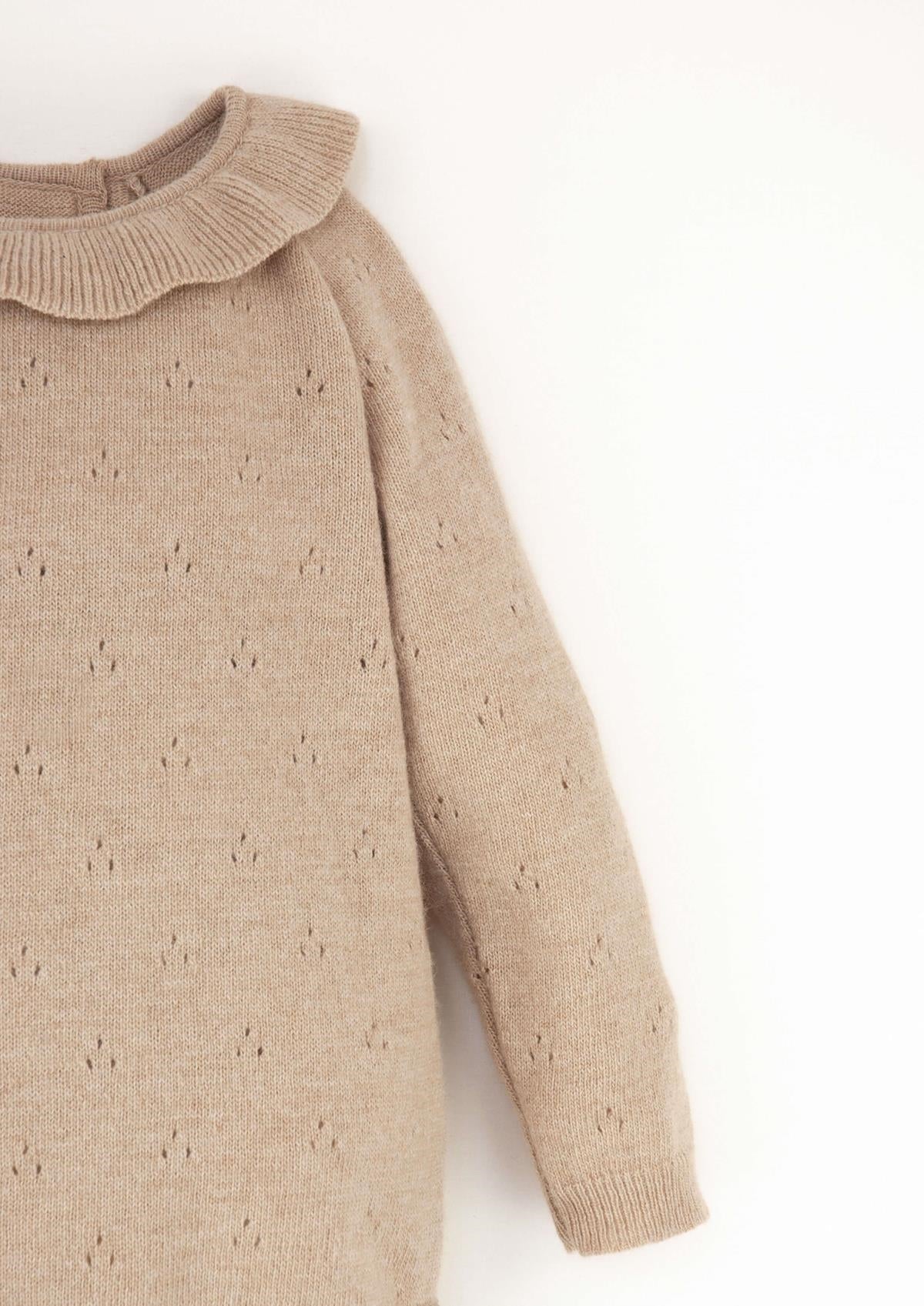 5.2 Beige knitted romper suit with frilled collar-Popelin
