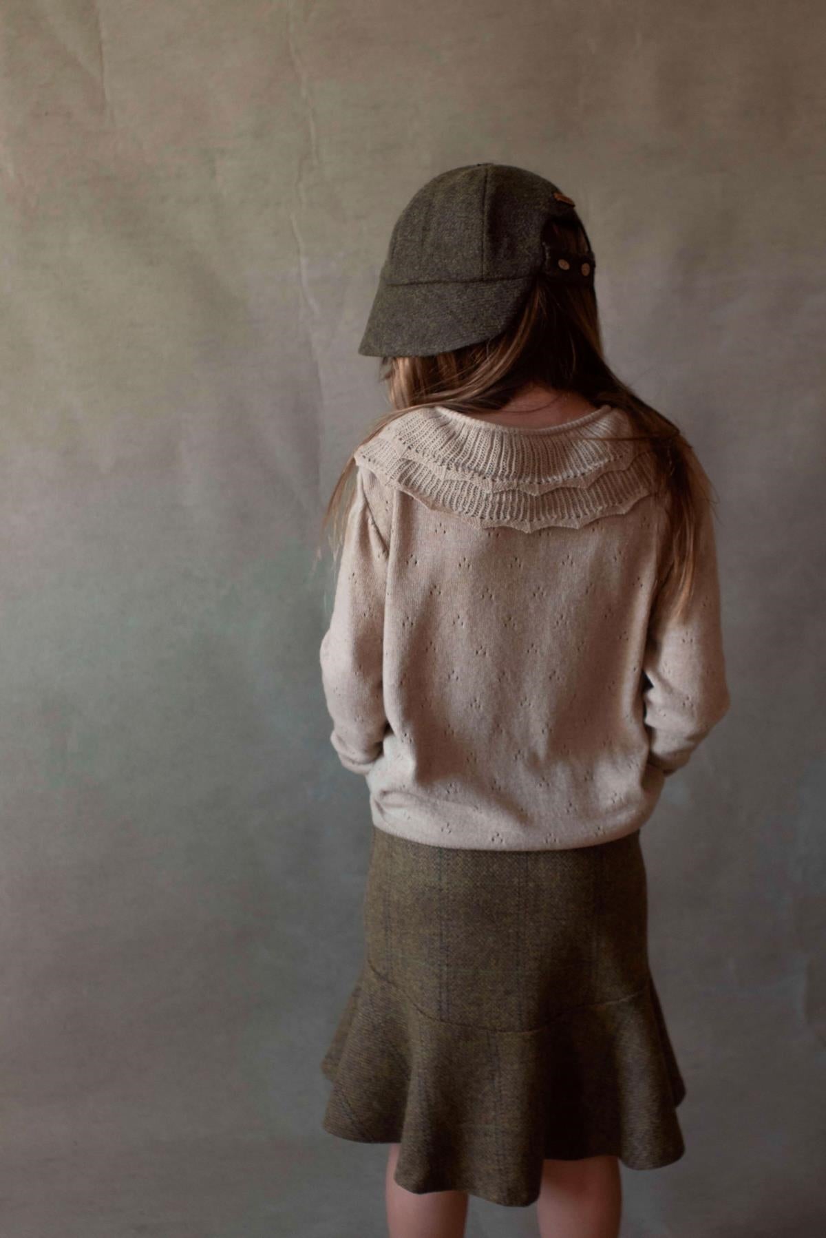 16.2 Beige knitted jersey with double frill collar-Popelin