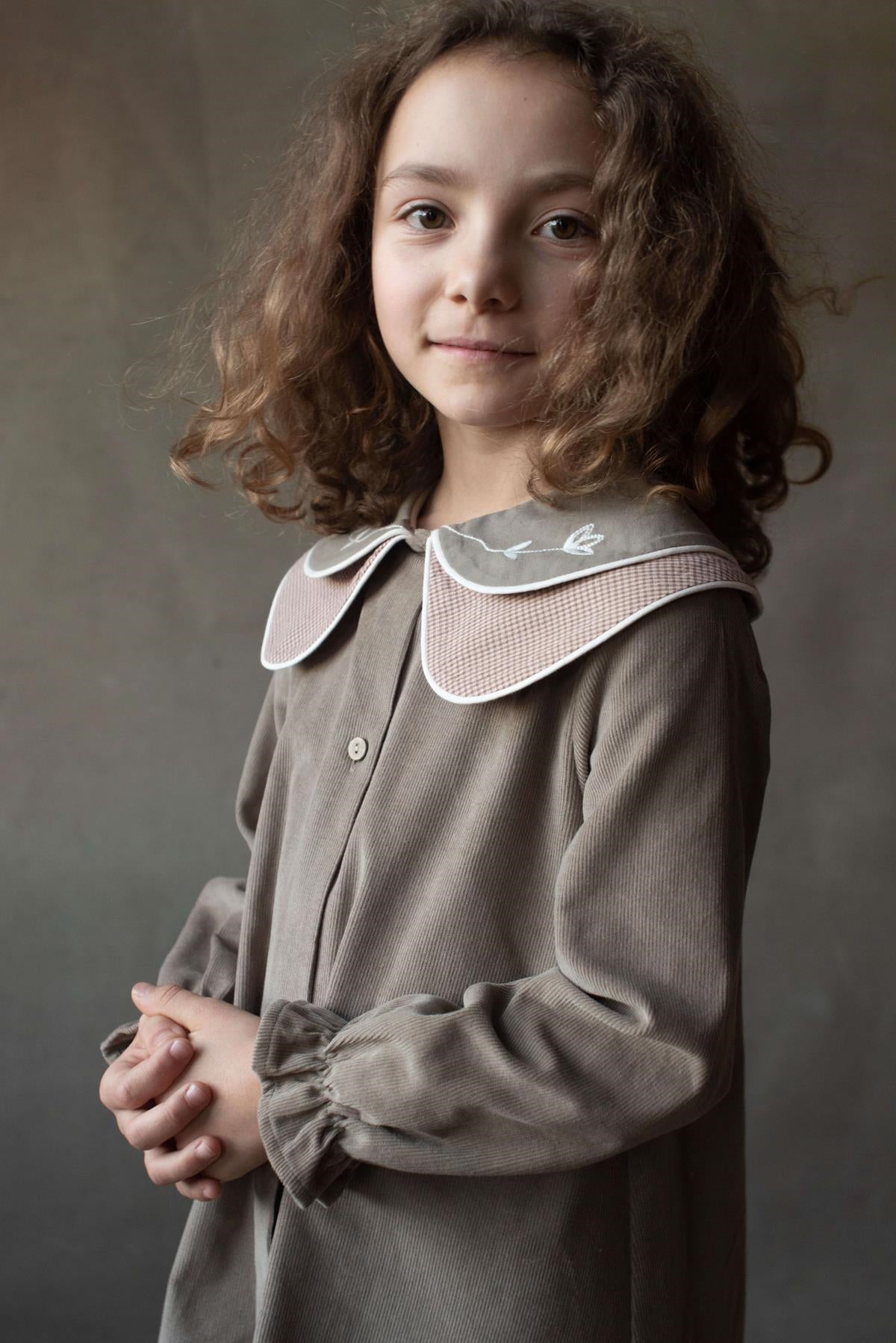 30.3 Taupe dress with double embroidered collar-Popelin